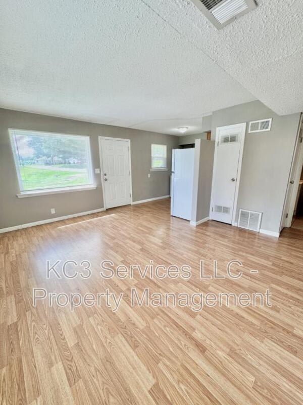 2601 Nw Frances St – photo 5