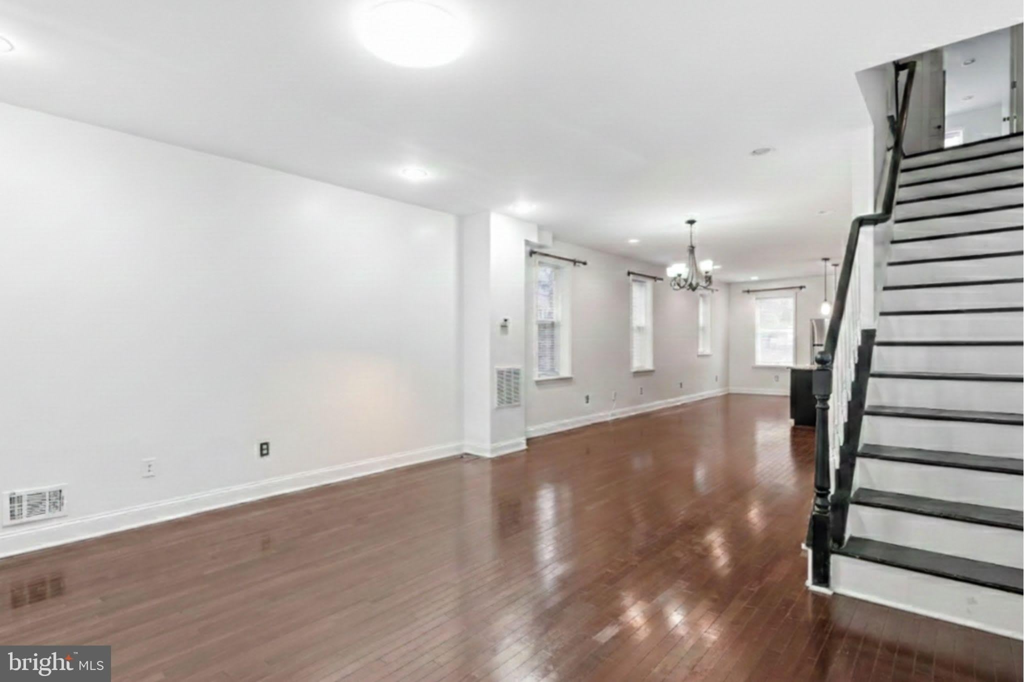 2302 MOUNT ROYAL TERRACE – photo 4
