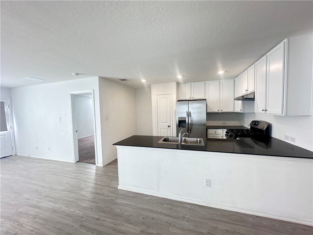 2722 Winterfell Street – photo 2