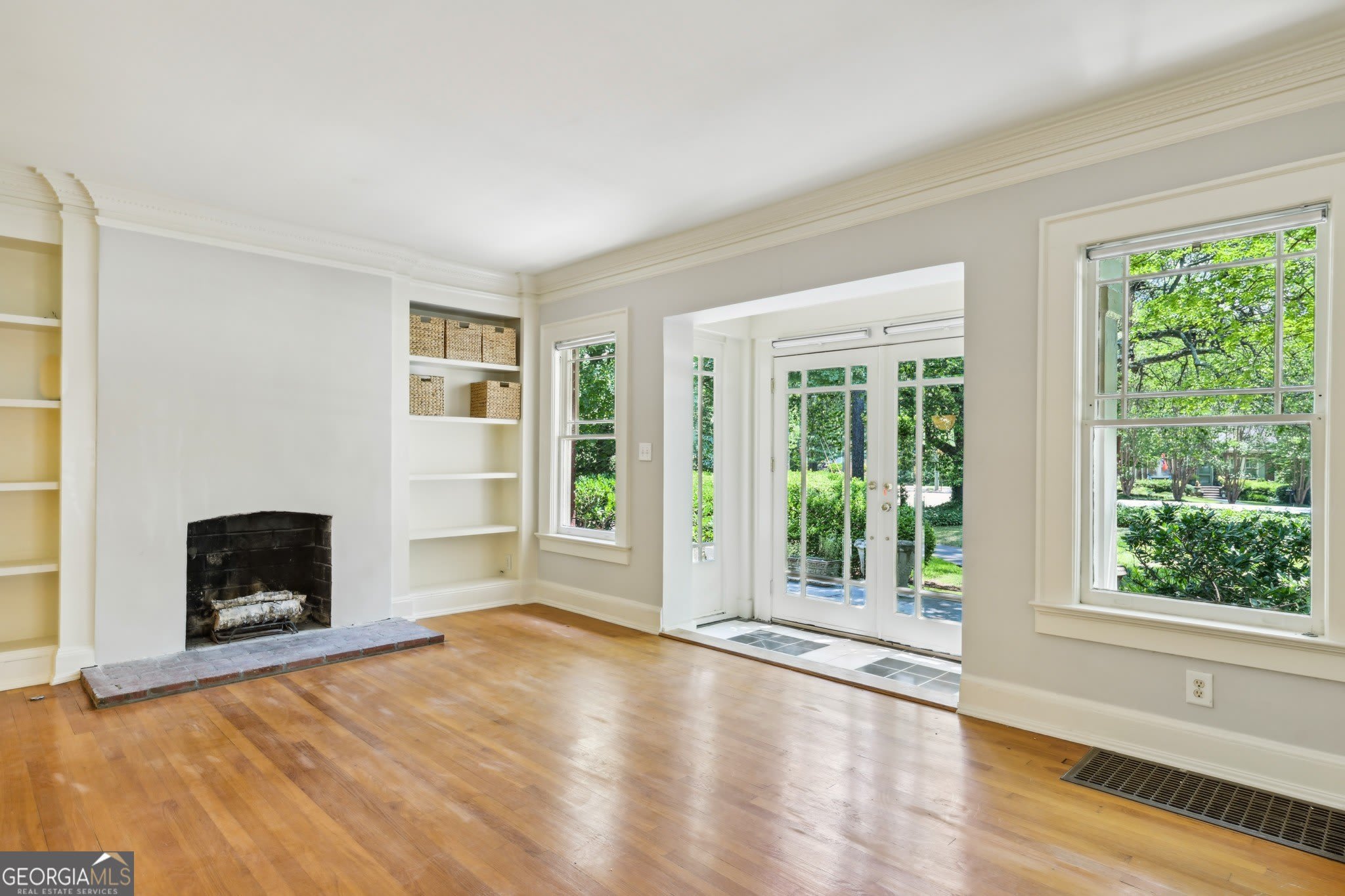 1500 N Highland Avenue NE – photo 3