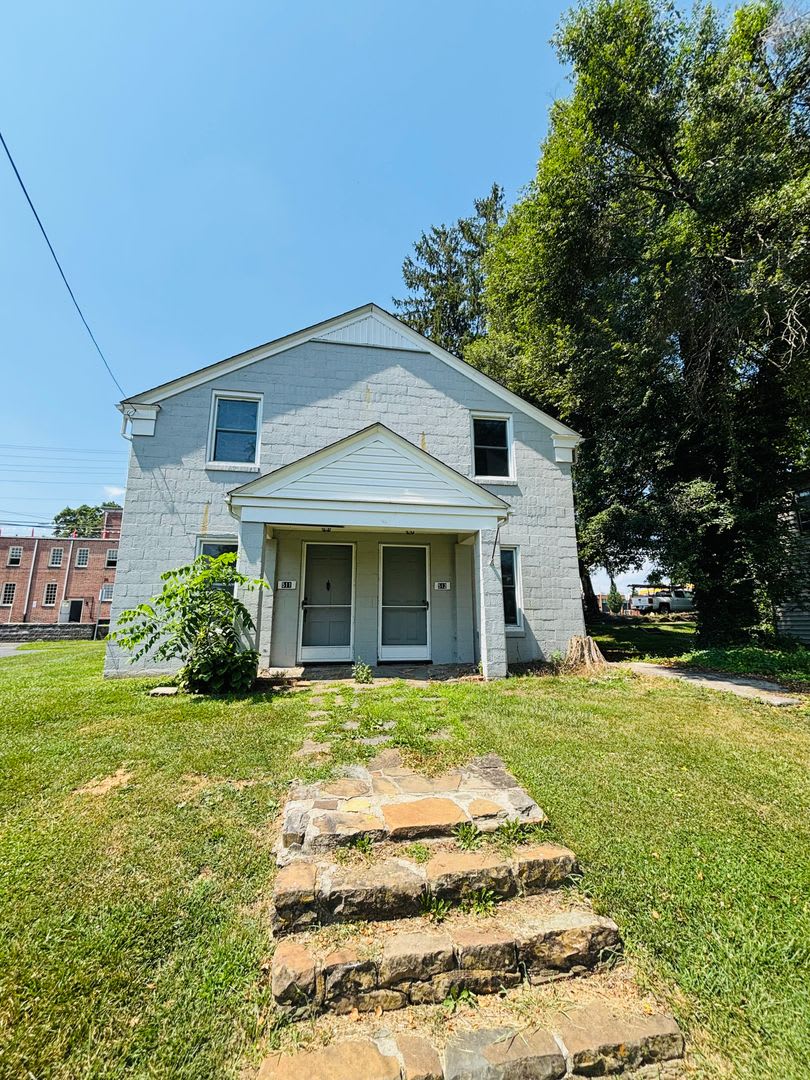 2 Bedroom 1 Bath Duplex – photo 1