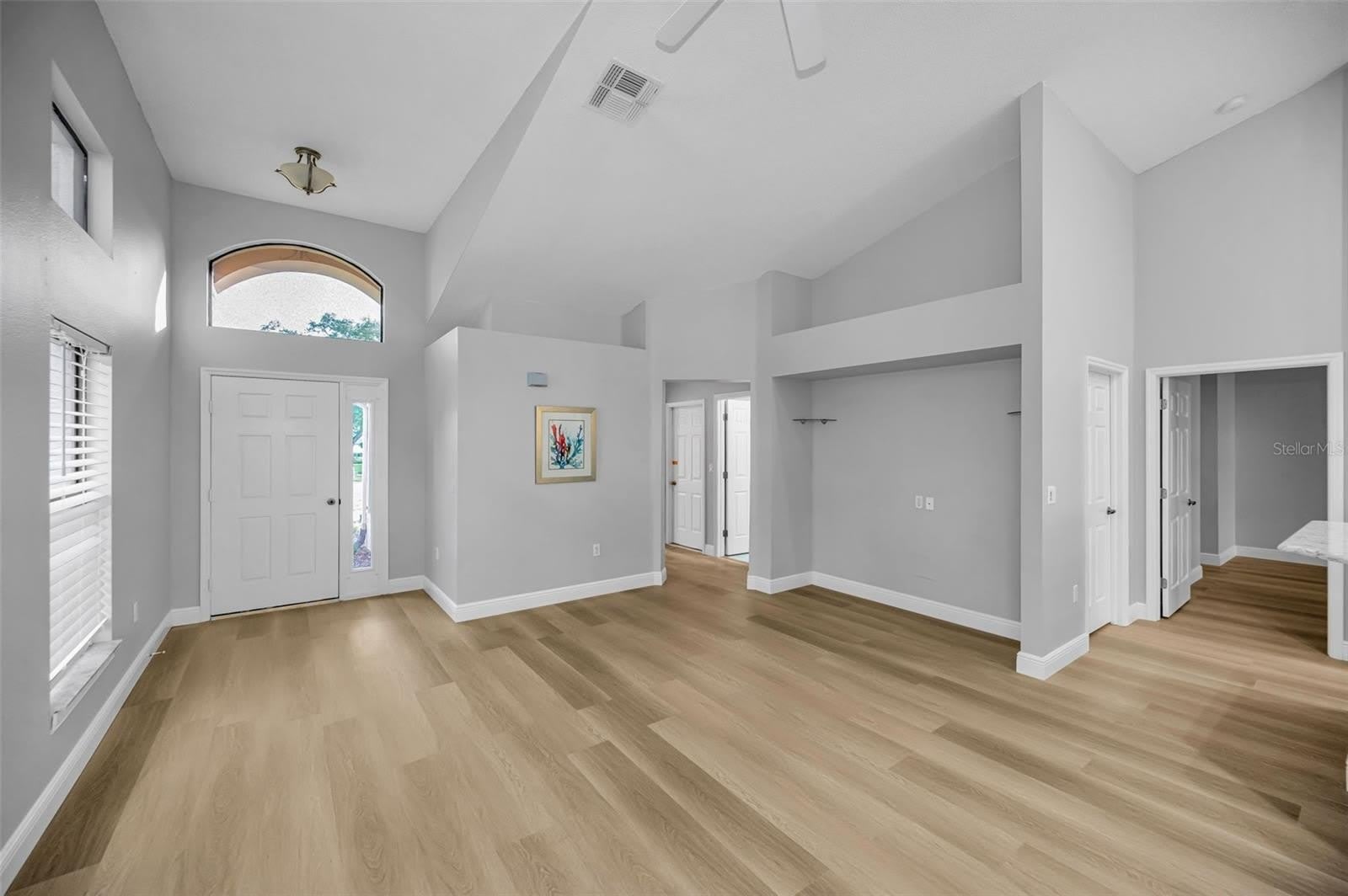6240 FAIRSKIES Drive – photo 5