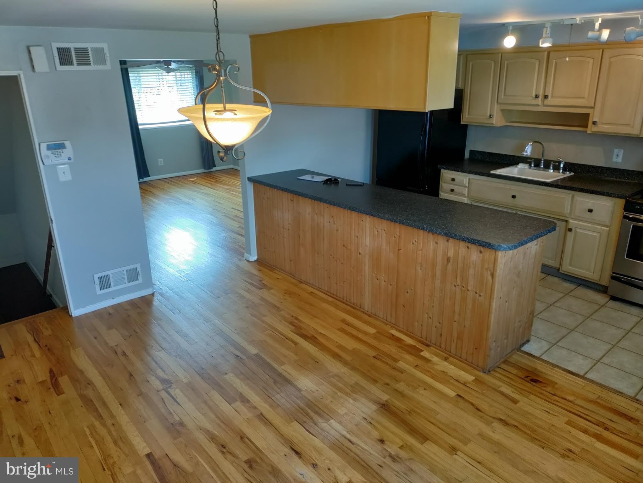 7862 Kentley Road – photo 2