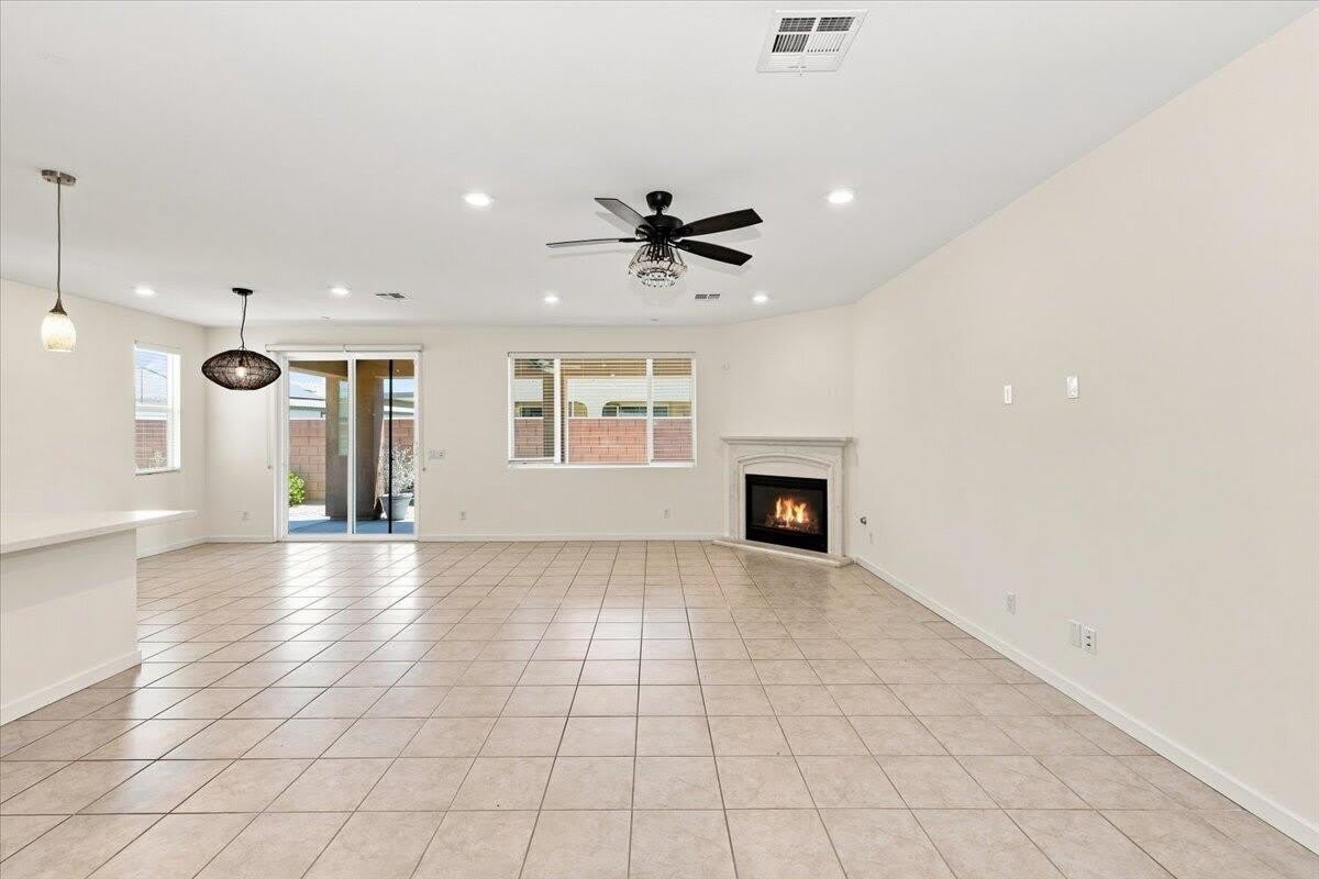 40082 Catania Court – photo 3