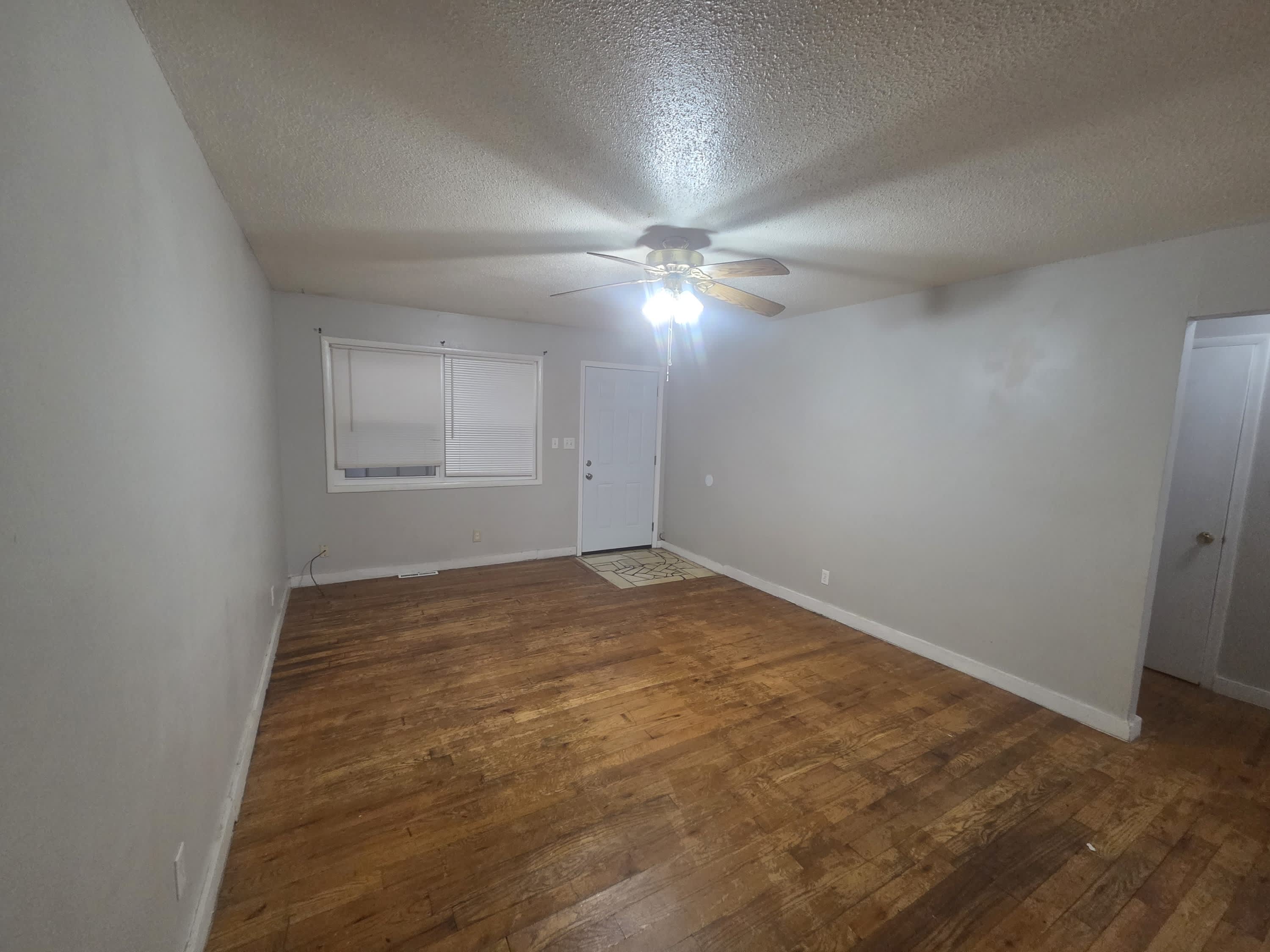 2027 South Ingram Mill Road – photo 1