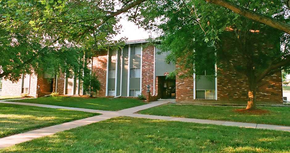 The Inverness Apartments – photo 2