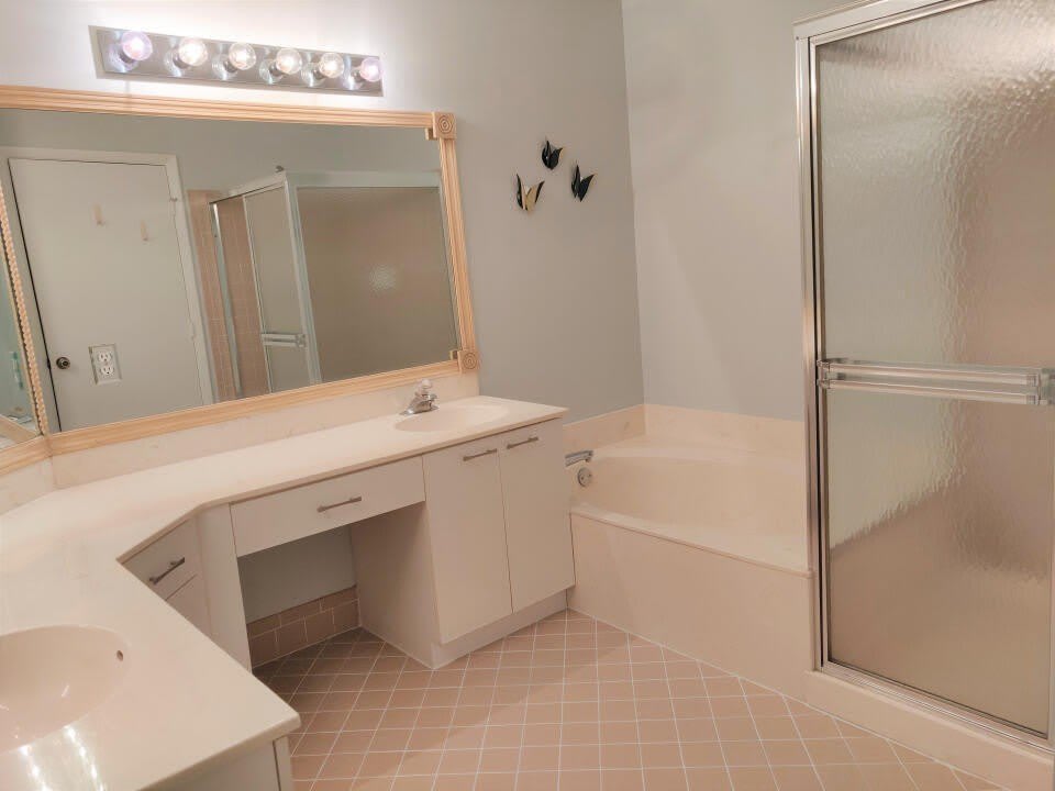5139 Europa Drive – photo 4
