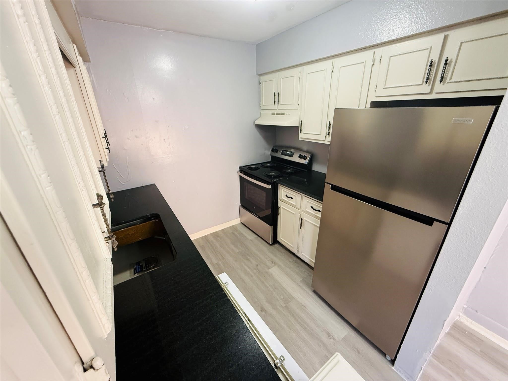 718 S Main Street – photo 2