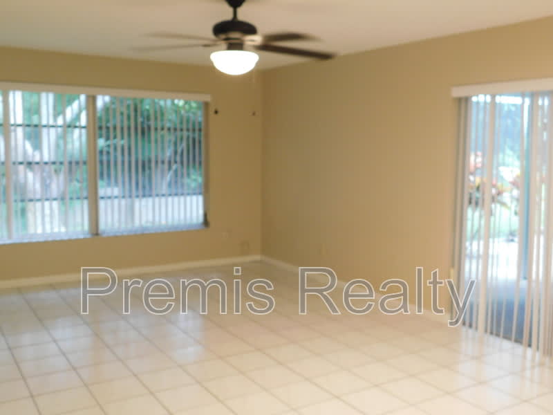 1840 Oak Forest Dr. W – photo 4