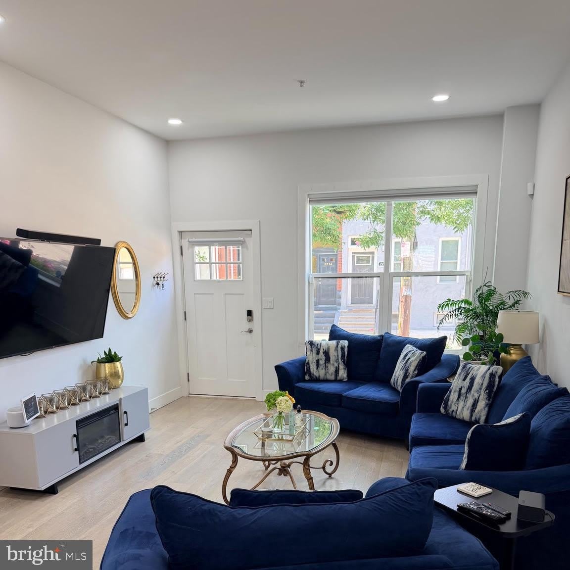 2239 TASKER Street – photo 5