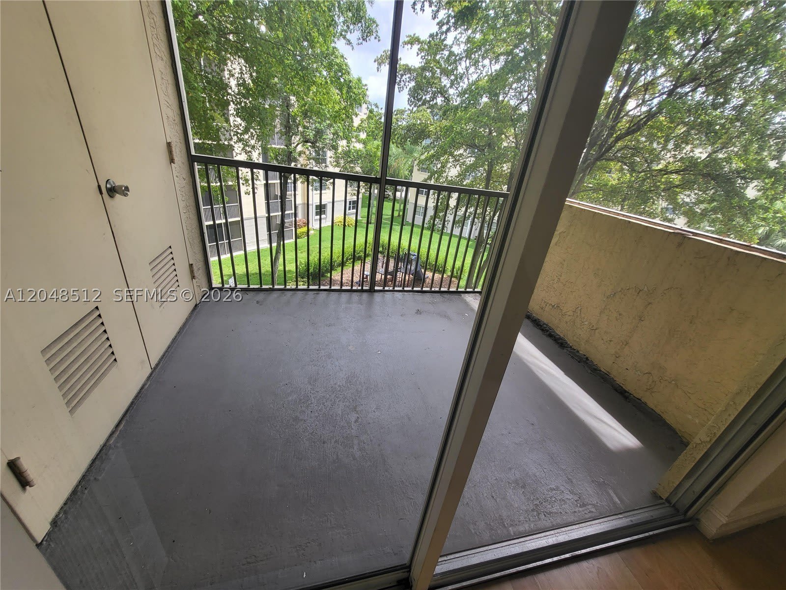 8225 Lake Dr – photo 5