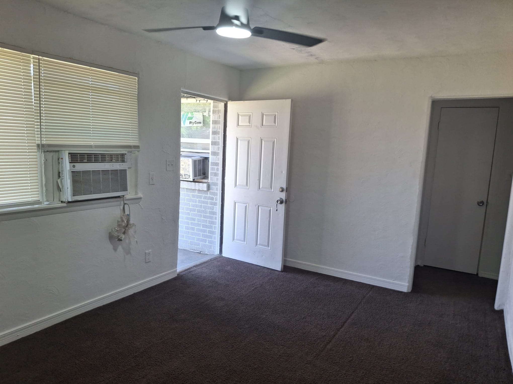 45 Northwest 24th Street – photo 2