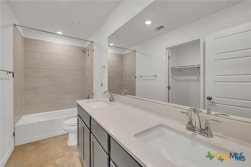 1215 Concord Drive – photo 2