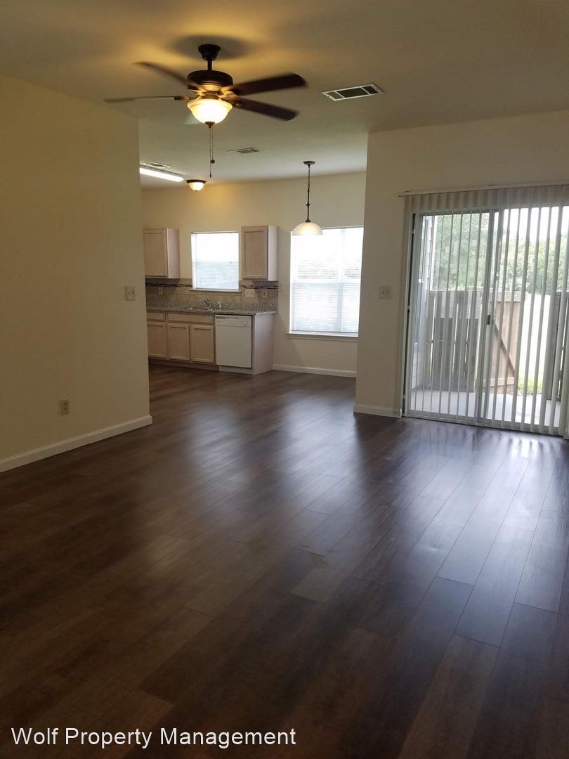 Westwood Townhomes and Apartments – photo 4