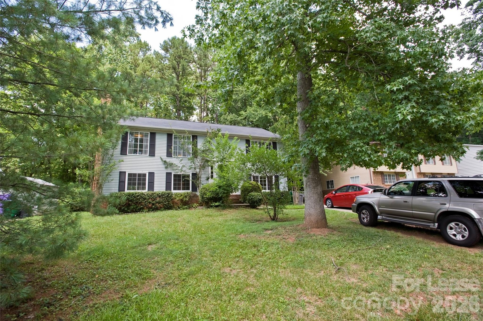 1635 Van Dyke Drive – photo 1