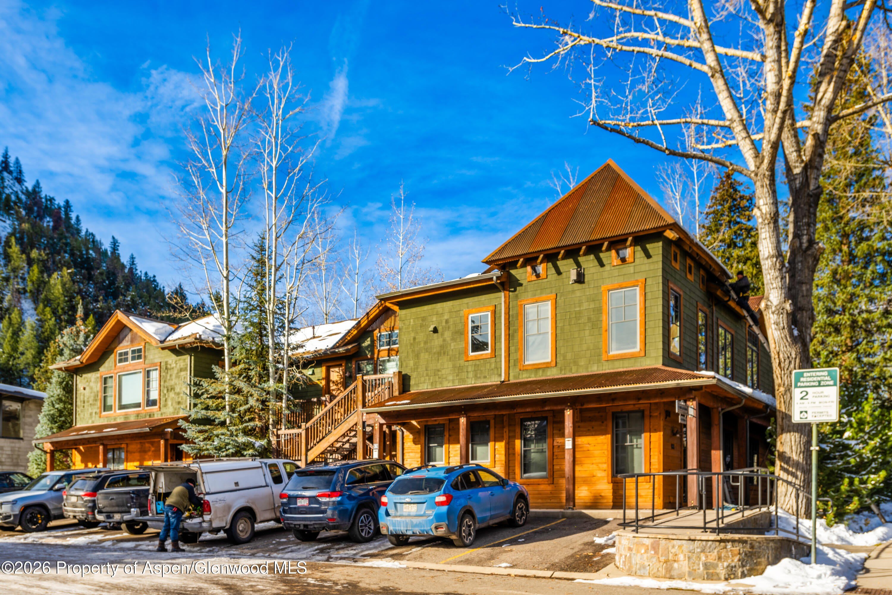 501 W Main Street – photo 2