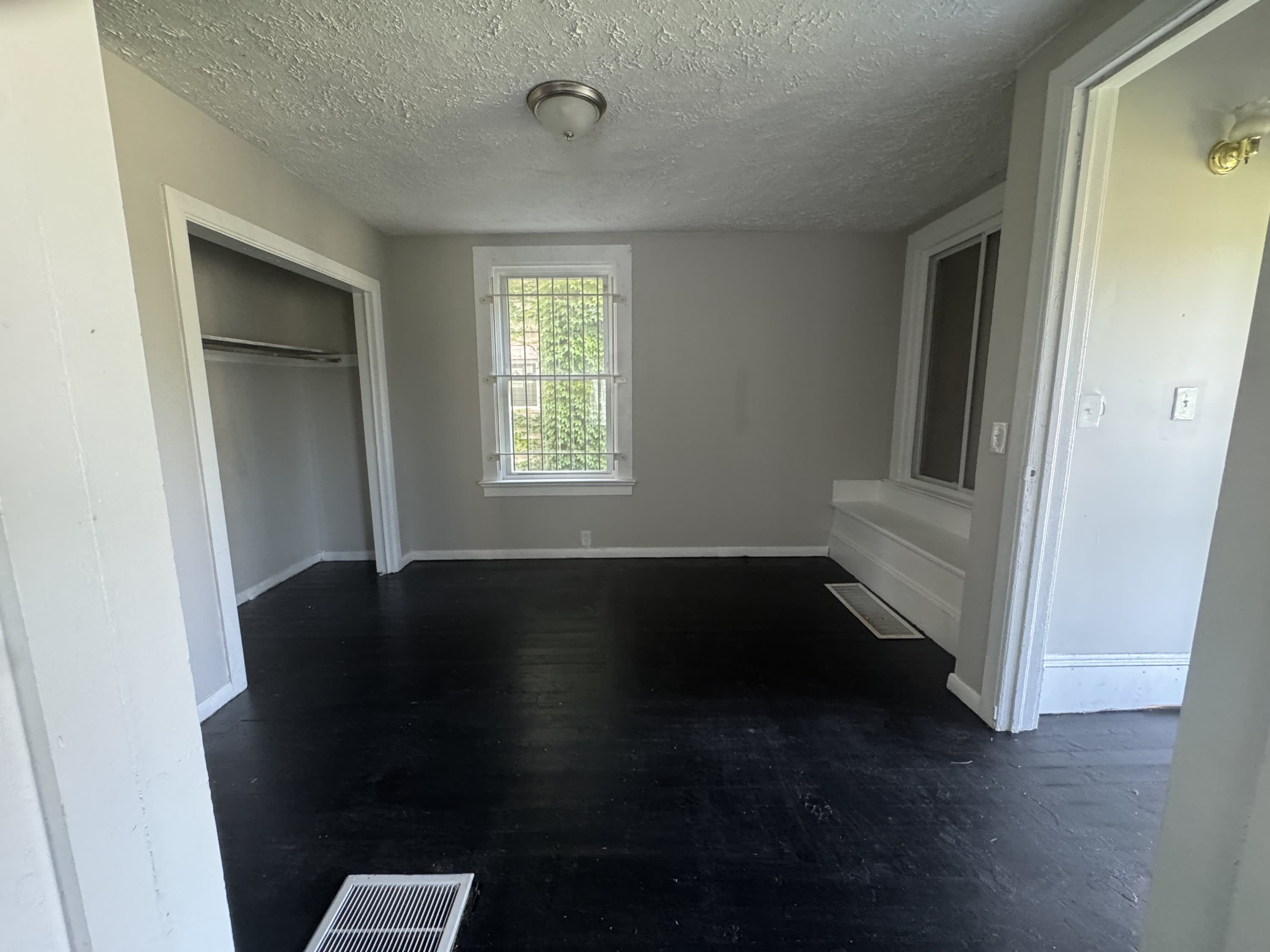 9719 Miles Avenue – photo 2