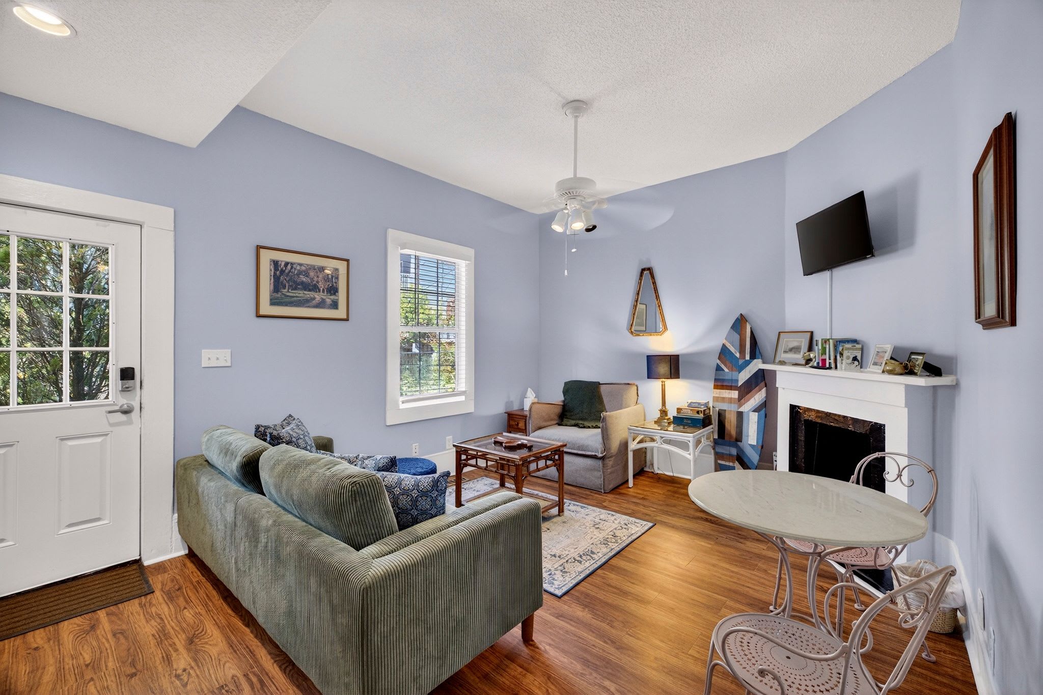 534 E Gordon Ln – photo 1