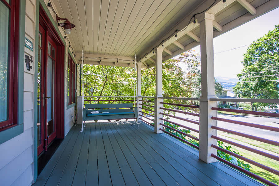 923 Cascade Ave – photo 3