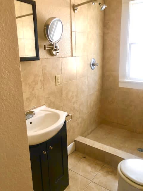 1214 Randolph Dr – photo 4