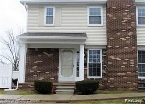 42106 Gladwin Street – photo 2