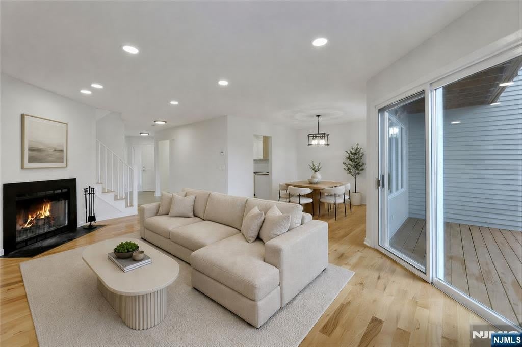35 Reagan Way – photo 5