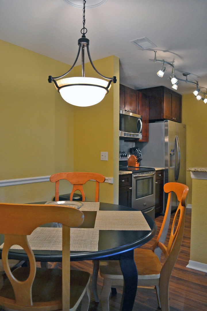 Luxury 2 bedroom 2 bathroom condo with lake views in Lakewood Ranch – photo 5