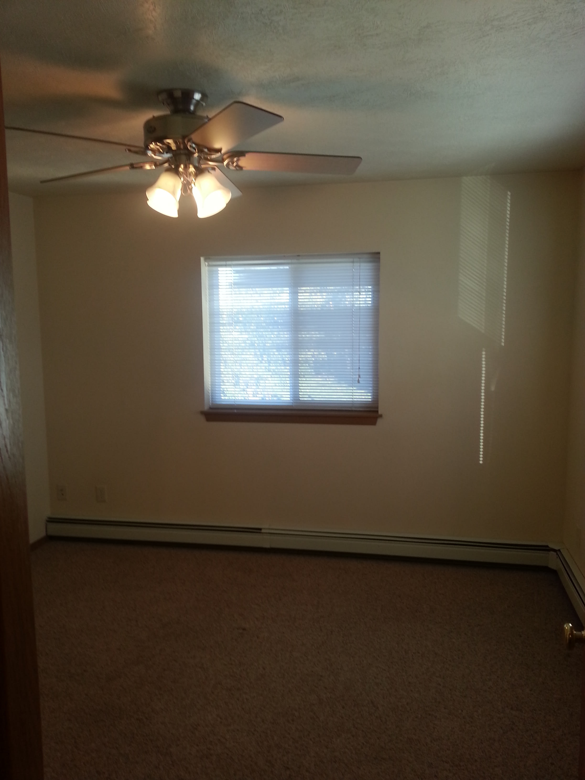 1512 North Garfield Avenue – photo 5