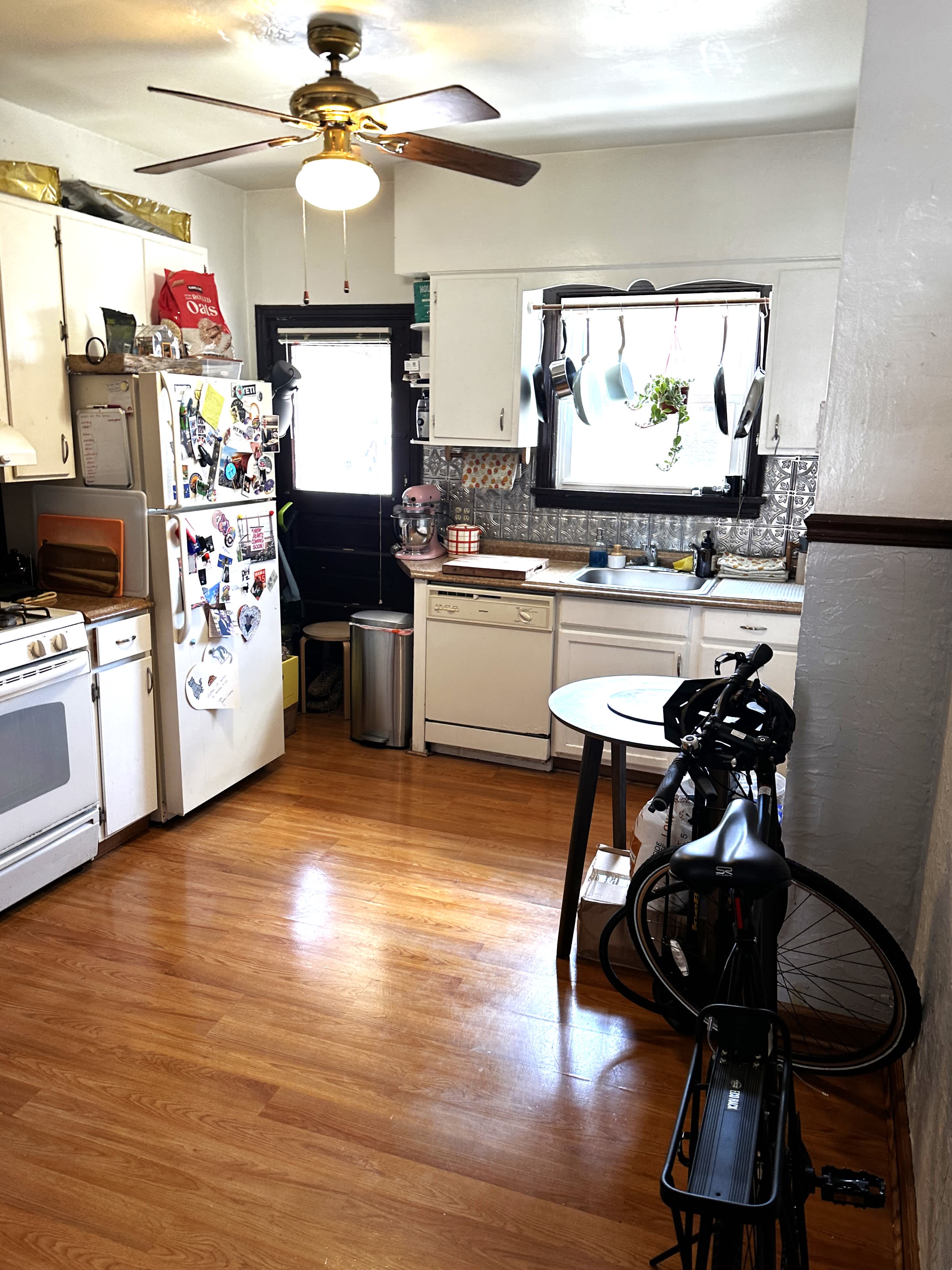176 1/2 45th St – photo 3