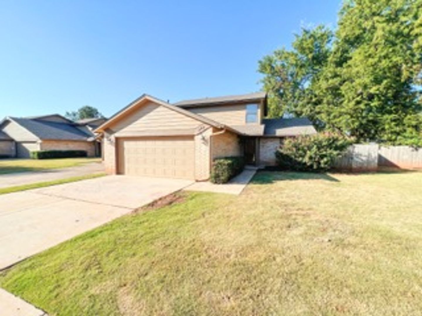 Charming Edmond Home Near 2nd & Santa Fe! – photo 1