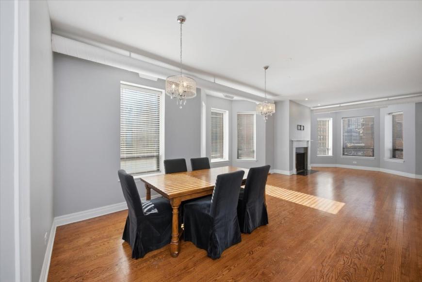 501 N Wells – photo 2