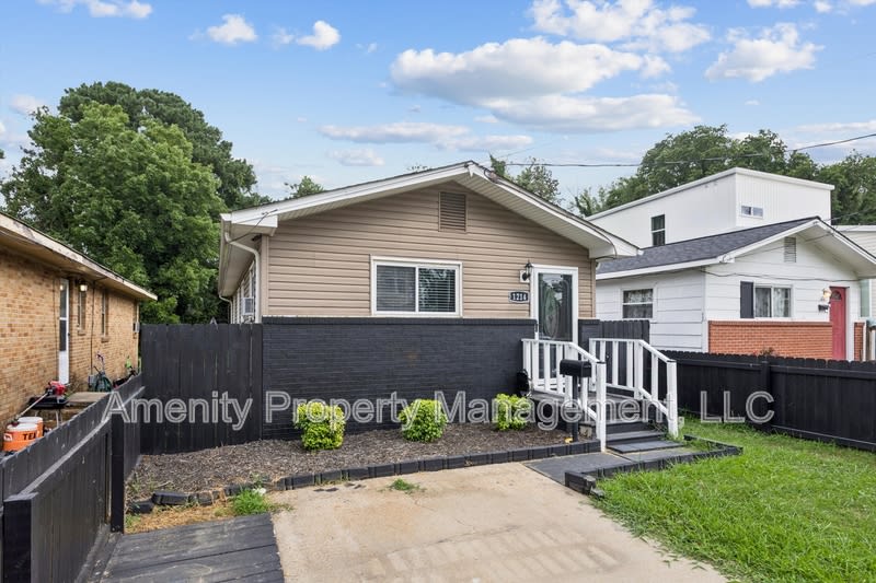 1214 Bethel Avenue – photo 2