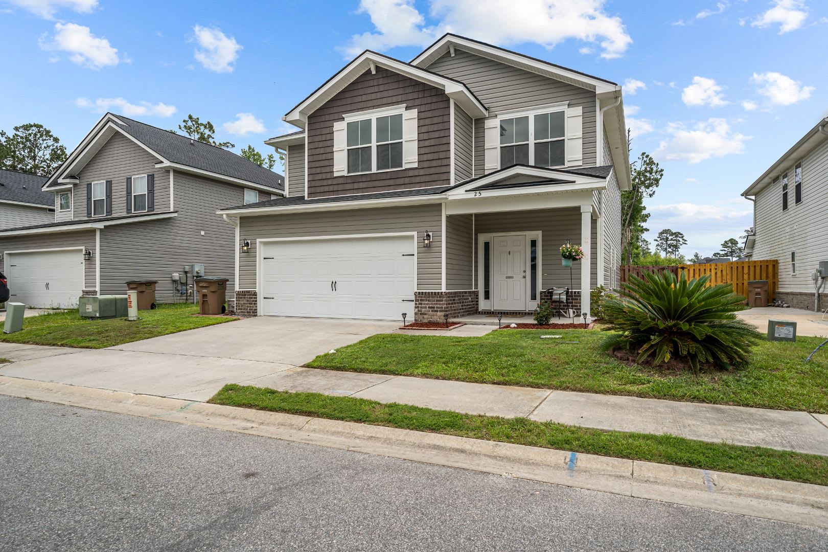 Designed For Easy Living 4Br Home Near Fort Stewart – photo 3