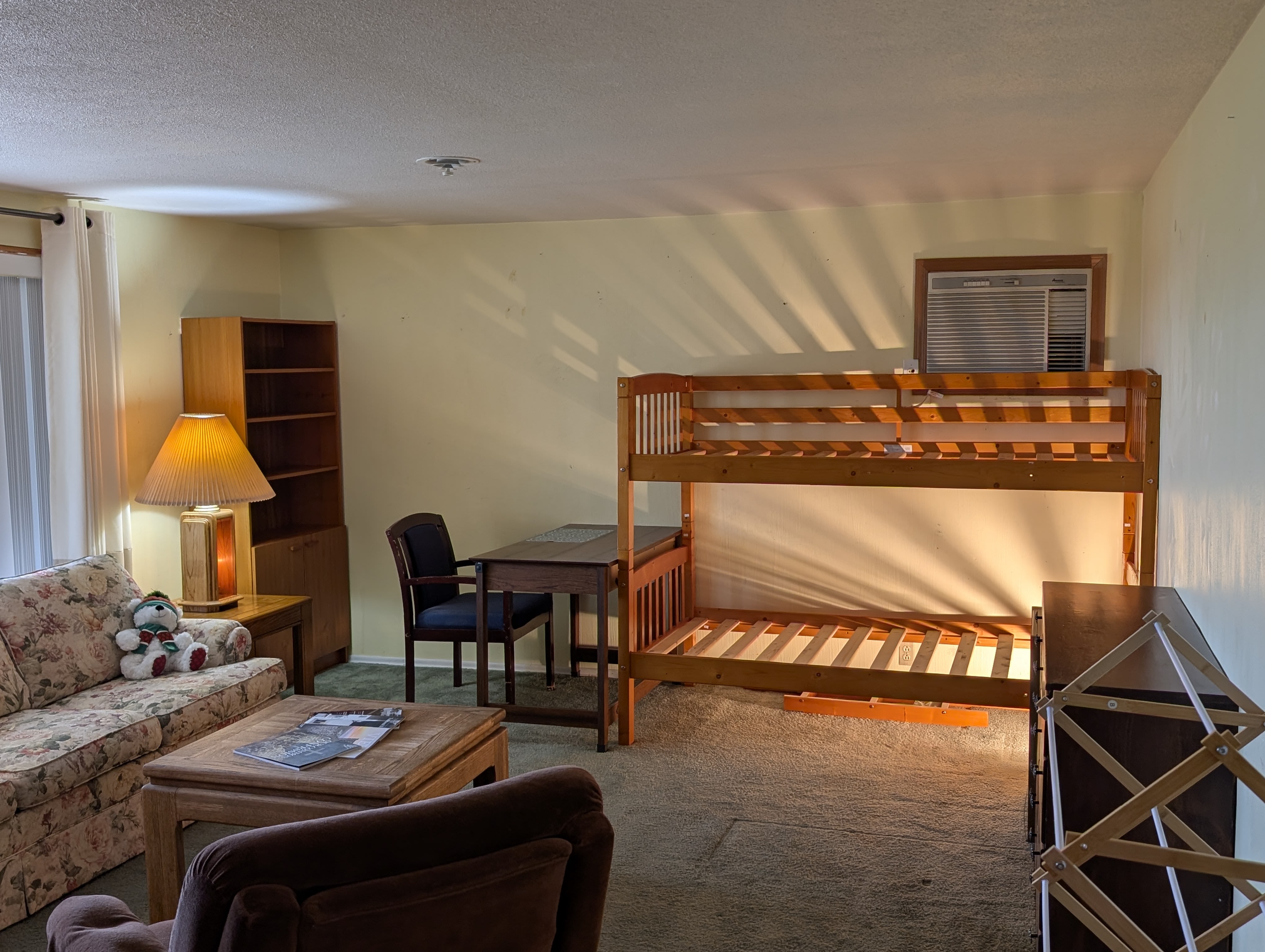 15203 South Locust Lane – photo 3