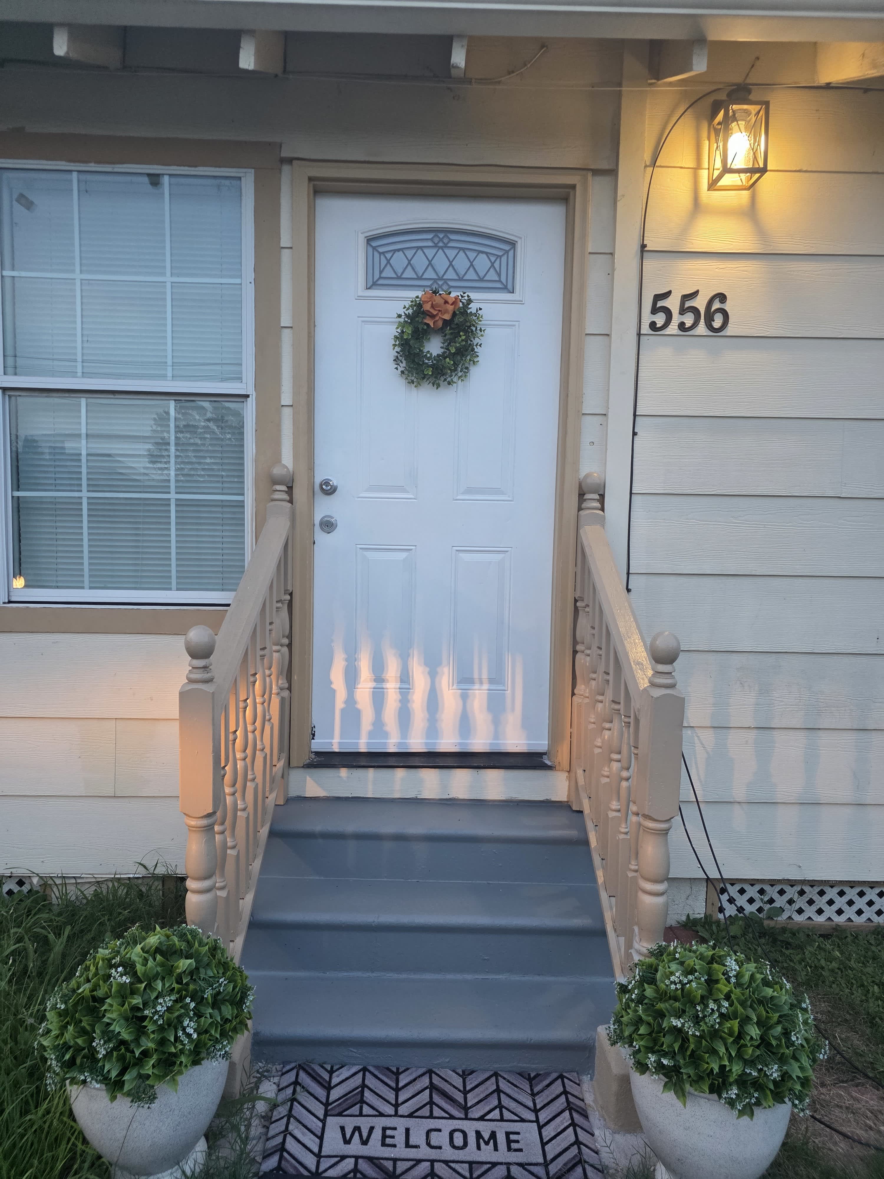 556 Westwood Dr – photo 2