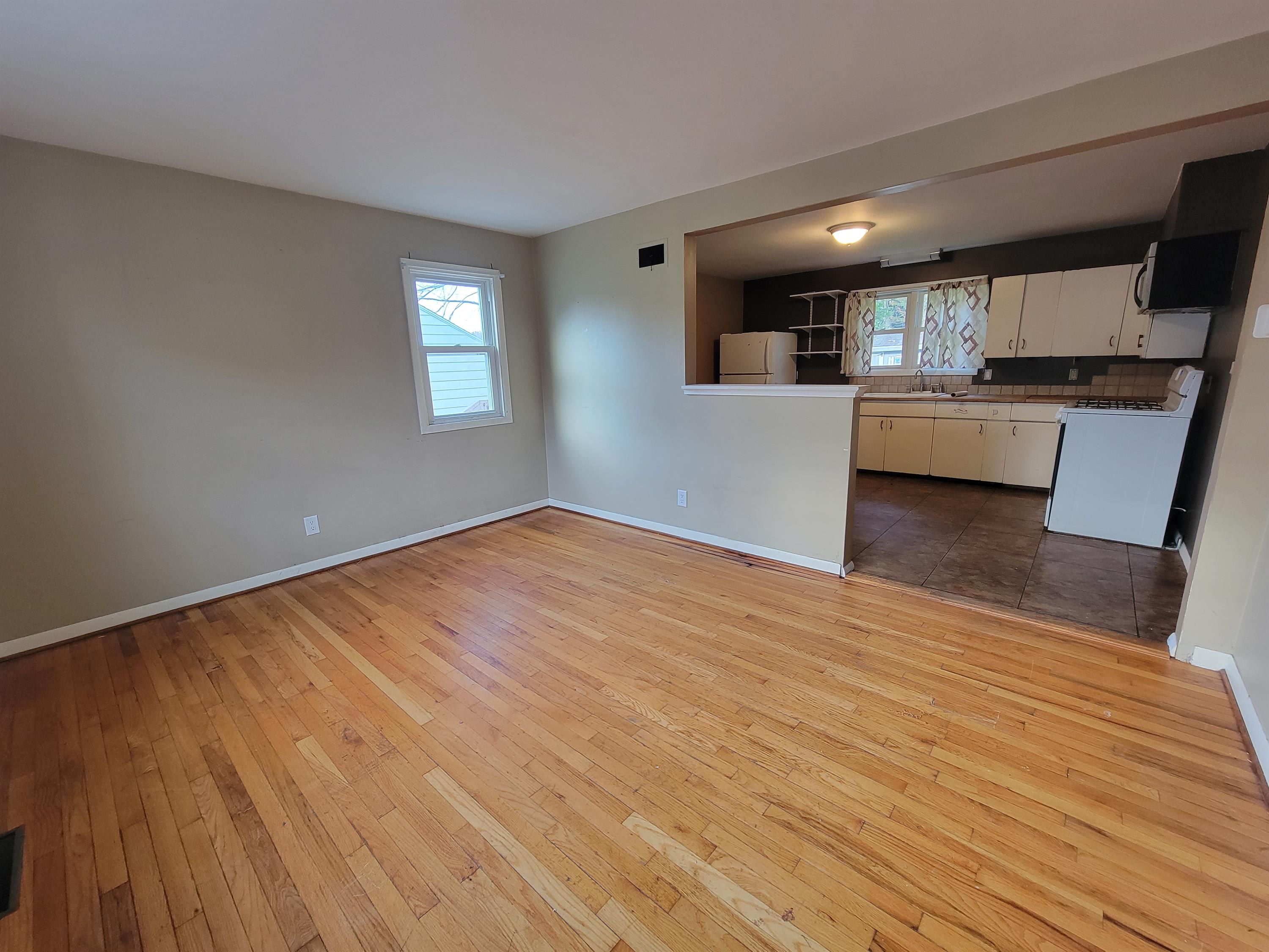 4 Meadow Street – photo 5