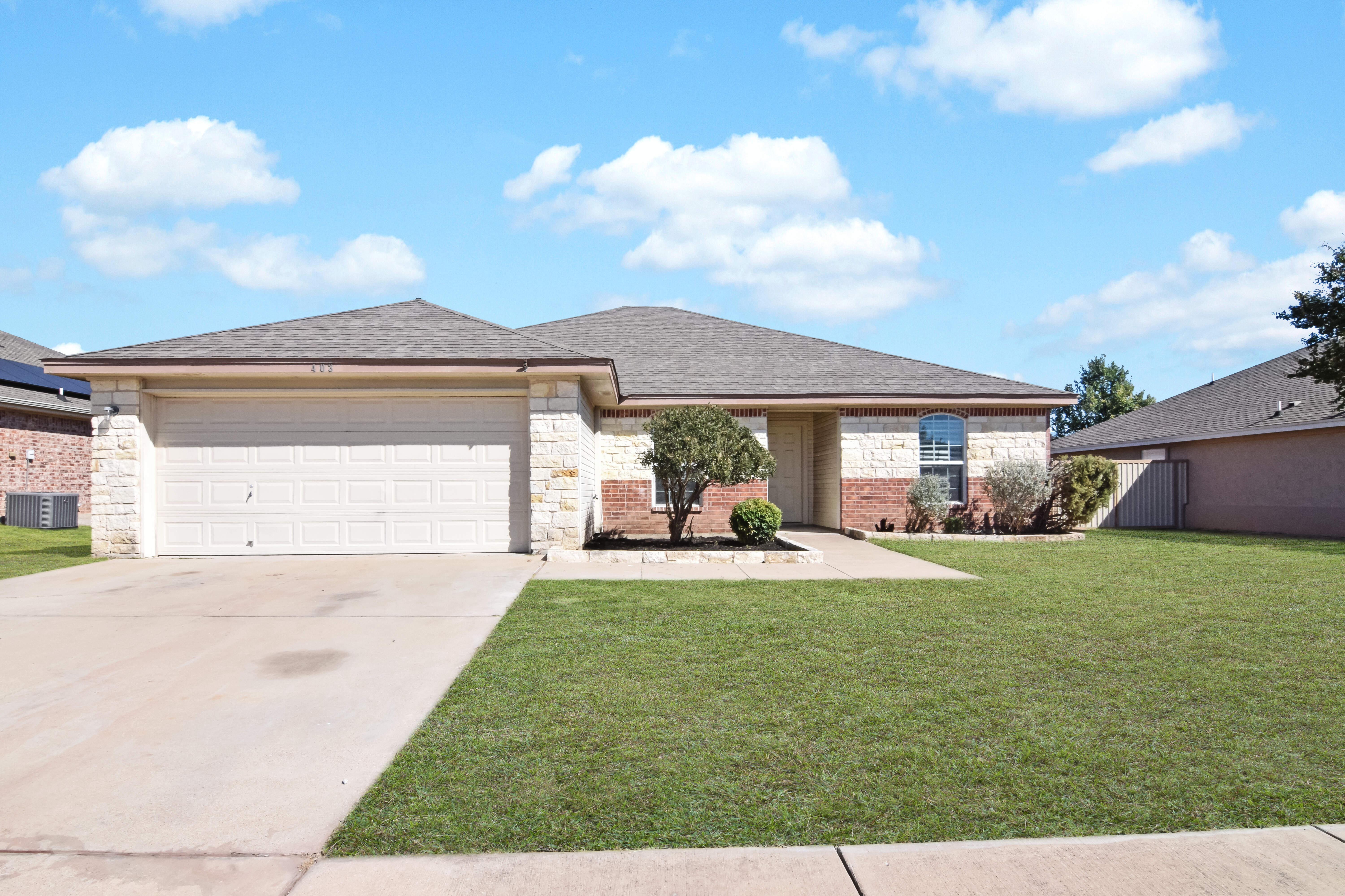 403 Constellation Dr – photo 1