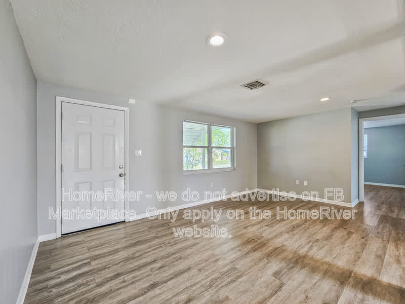 1048 POWERSONG ST – photo 4