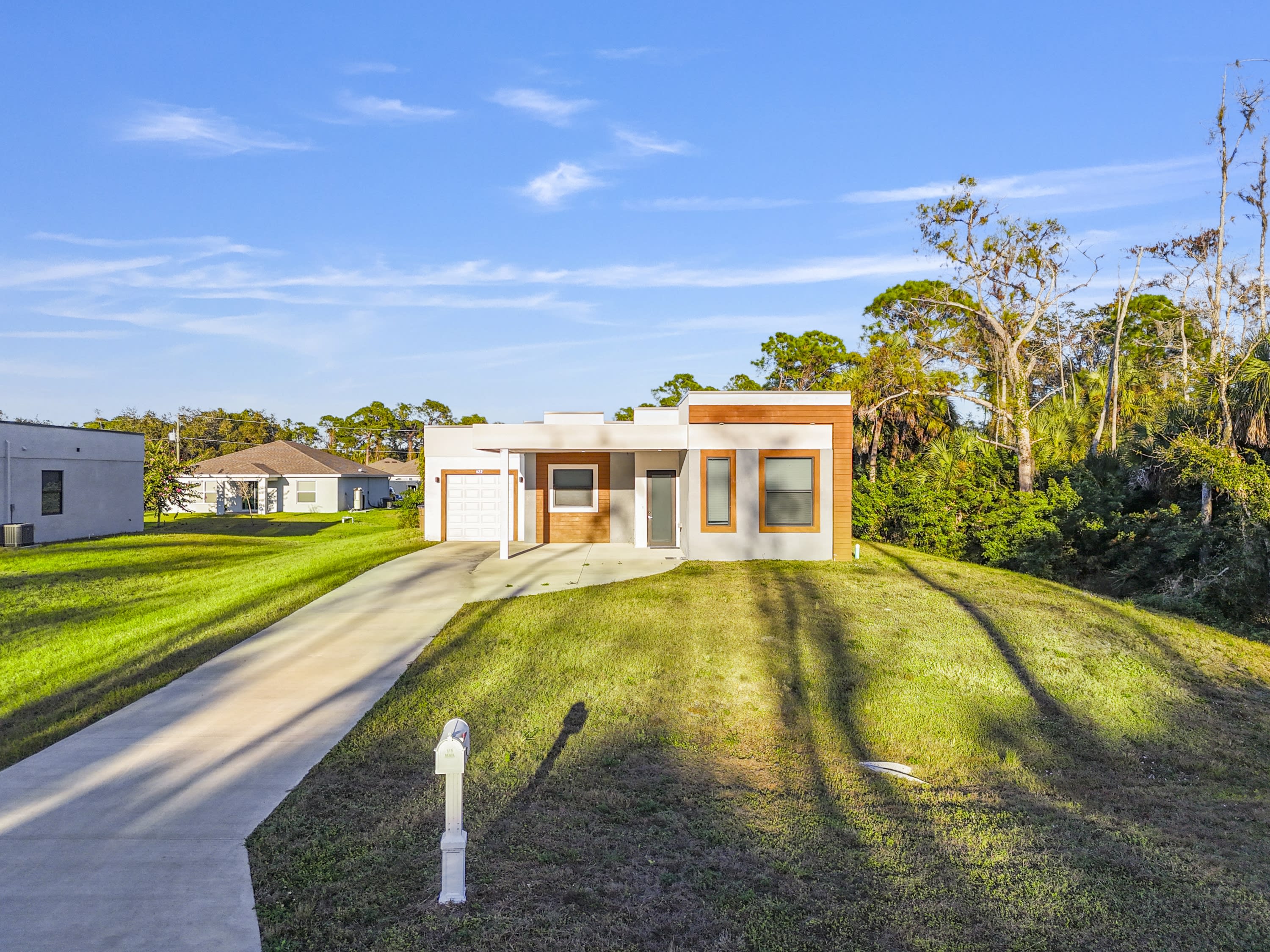 622 Windermere Drive – photo 2
