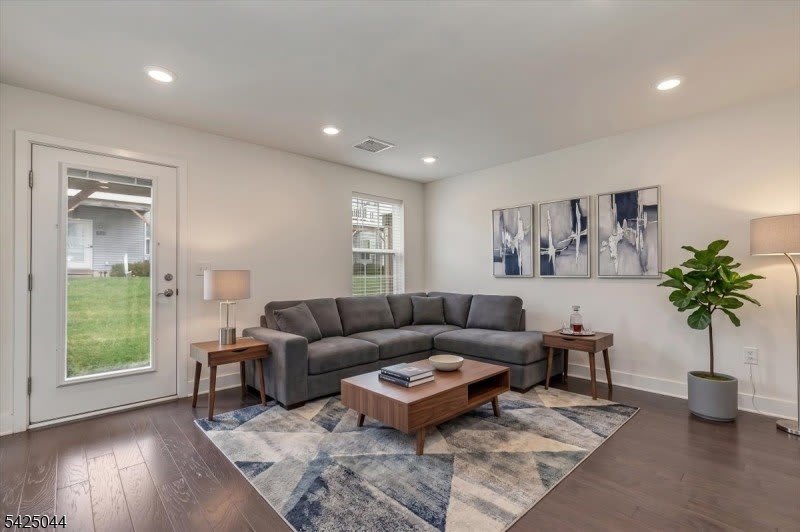 309 Saratoga Ct – photo 4