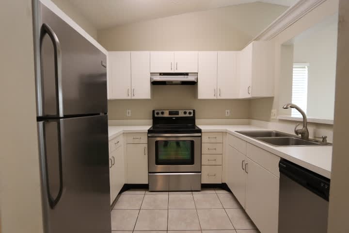 9438 Bud Wood St – photo 2