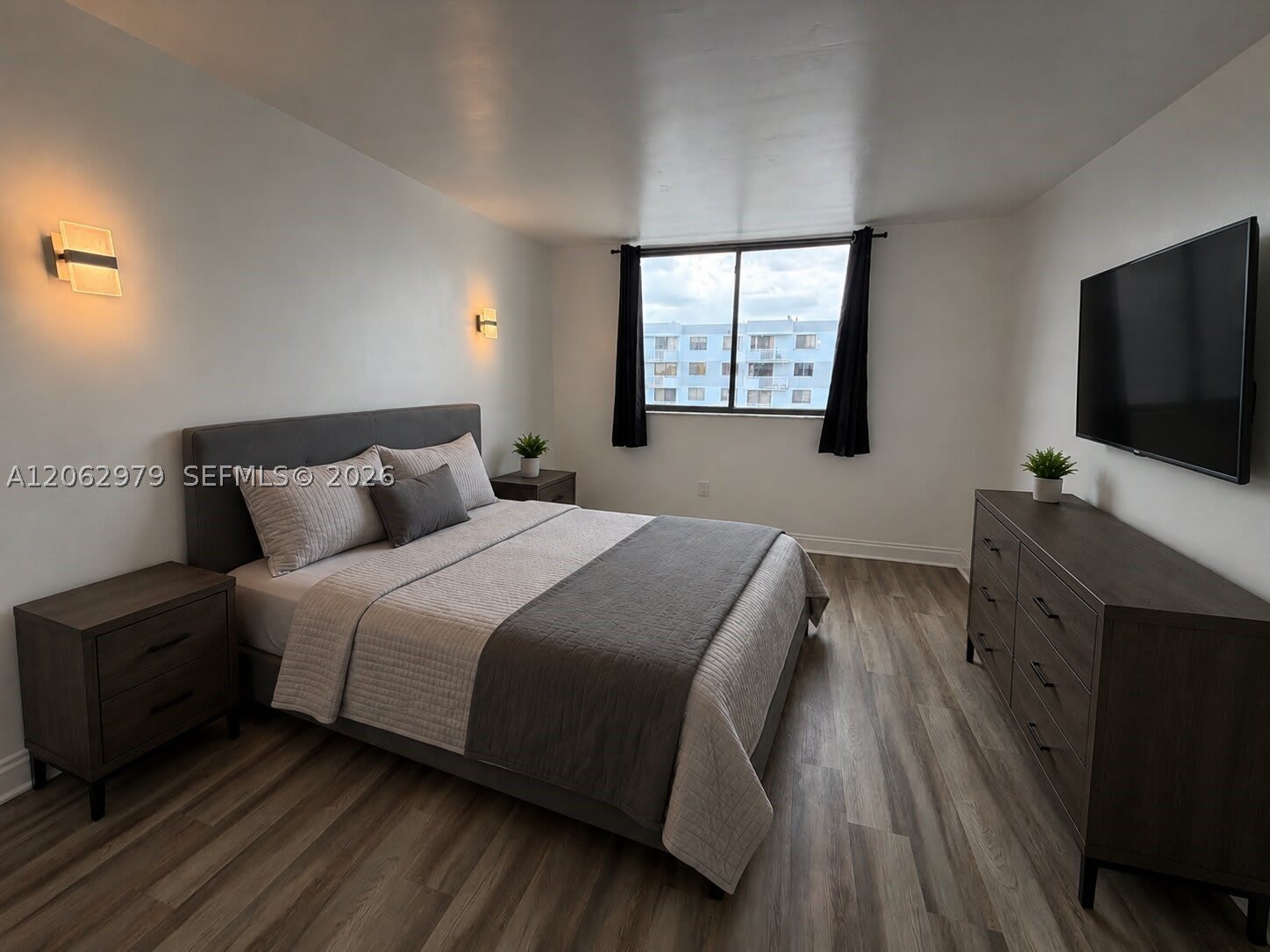 8261 NW 8th St – photo 2