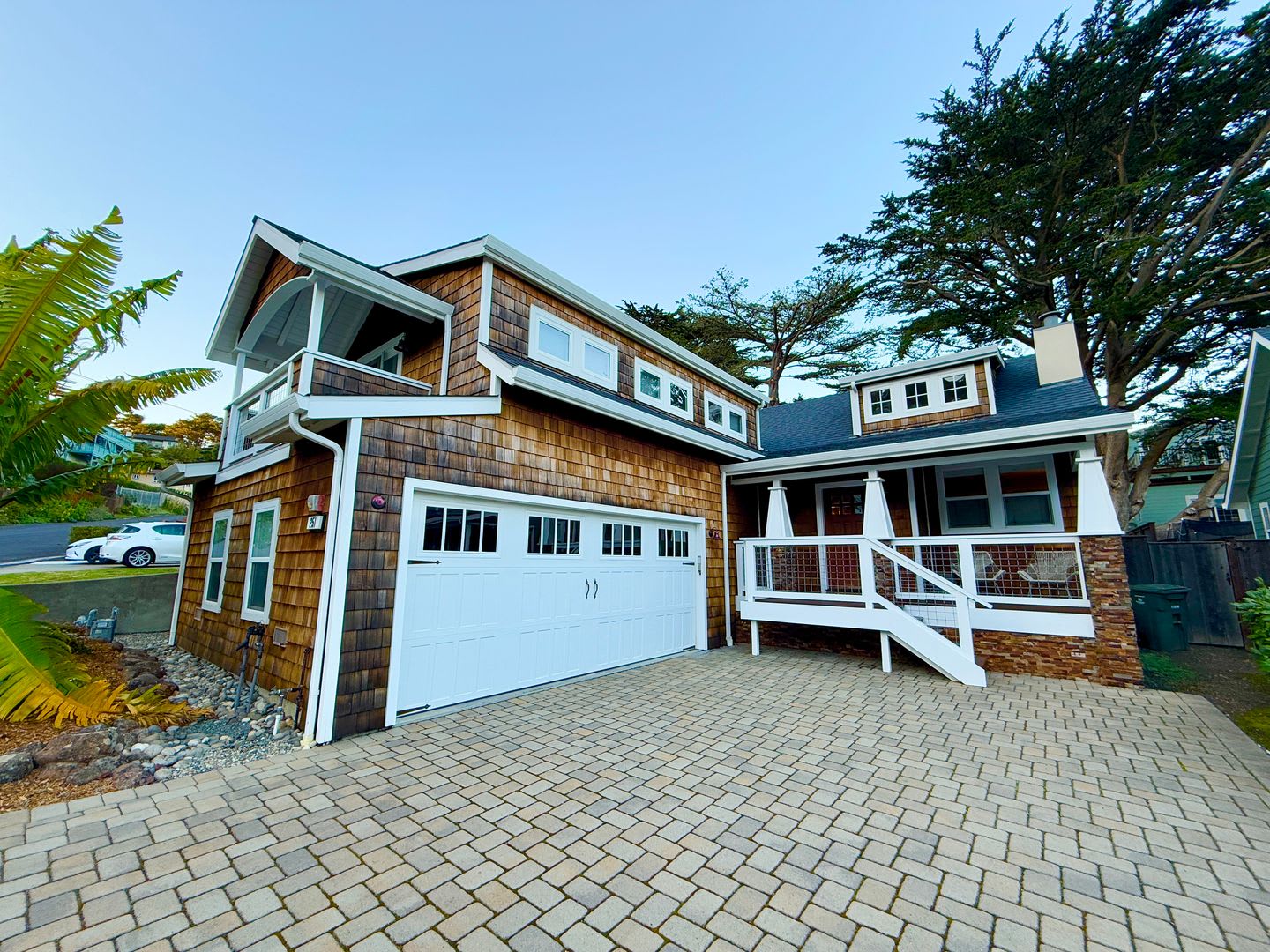 Luxurious Pacifica Retreat with Bonus Suite & EV Ready! – photo 2