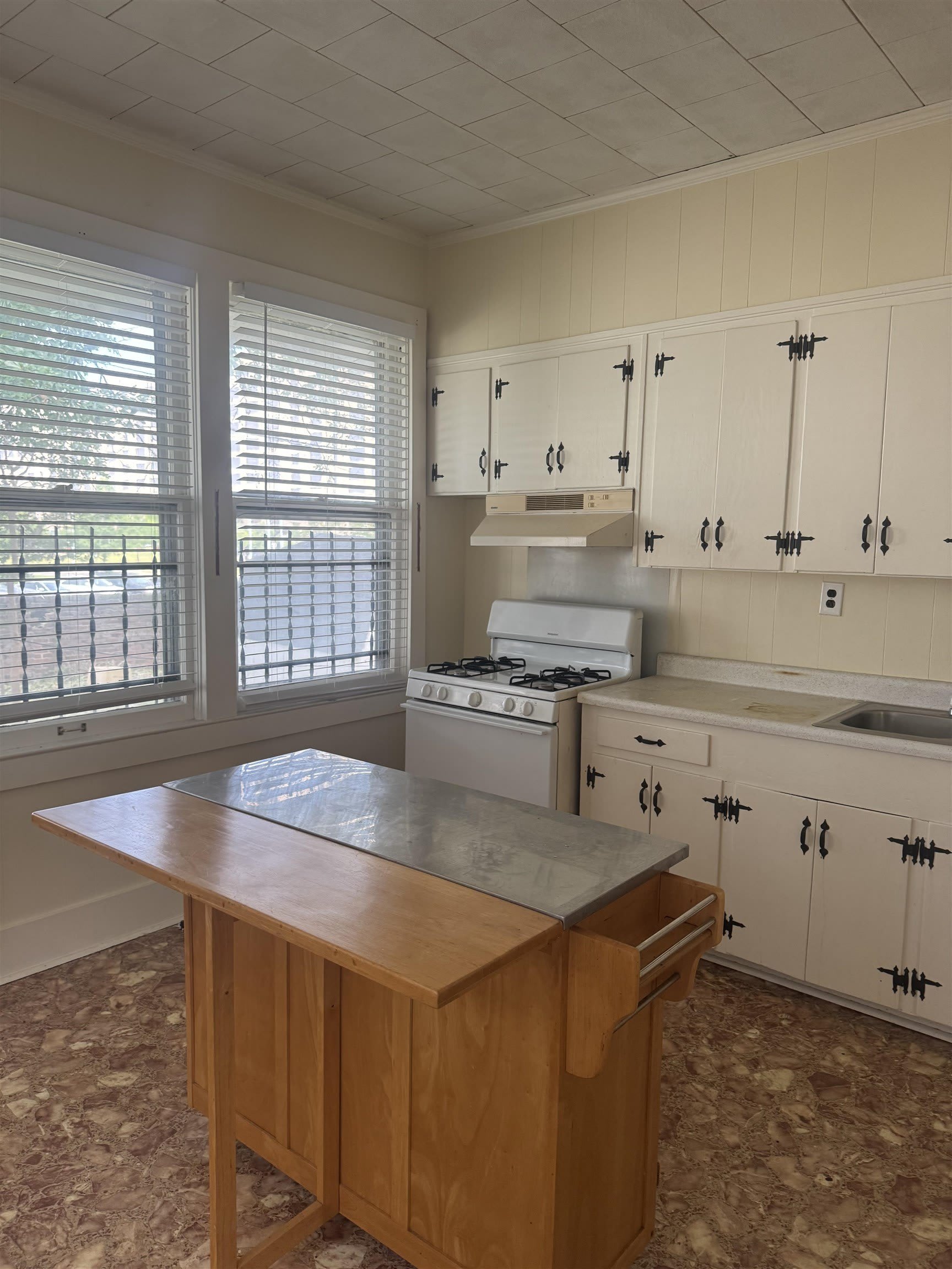 445 GARLAND St – photo 5