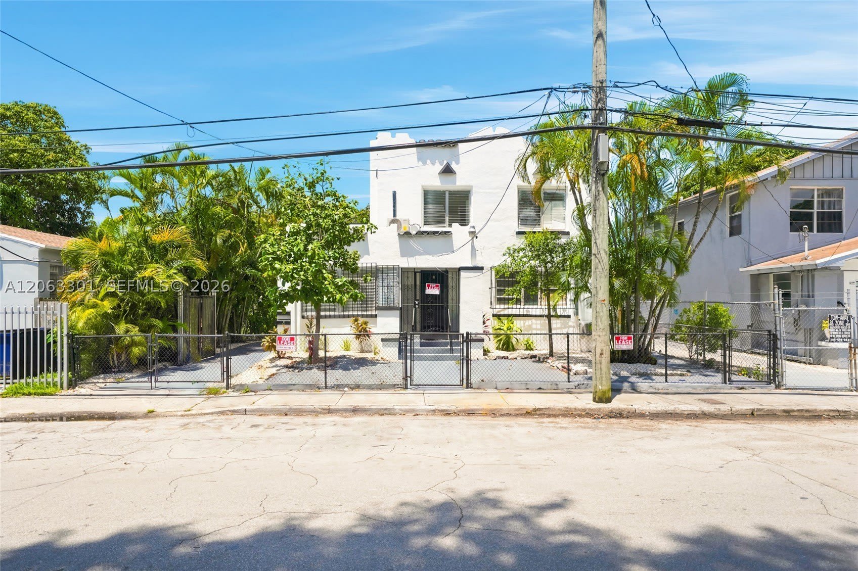 128 NW 9th Ave – photo 1