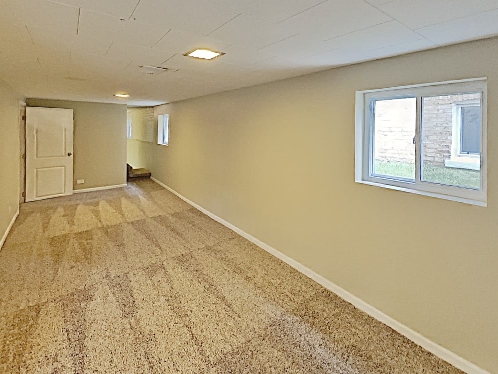 7811 S 63Rd Dr – photo 2