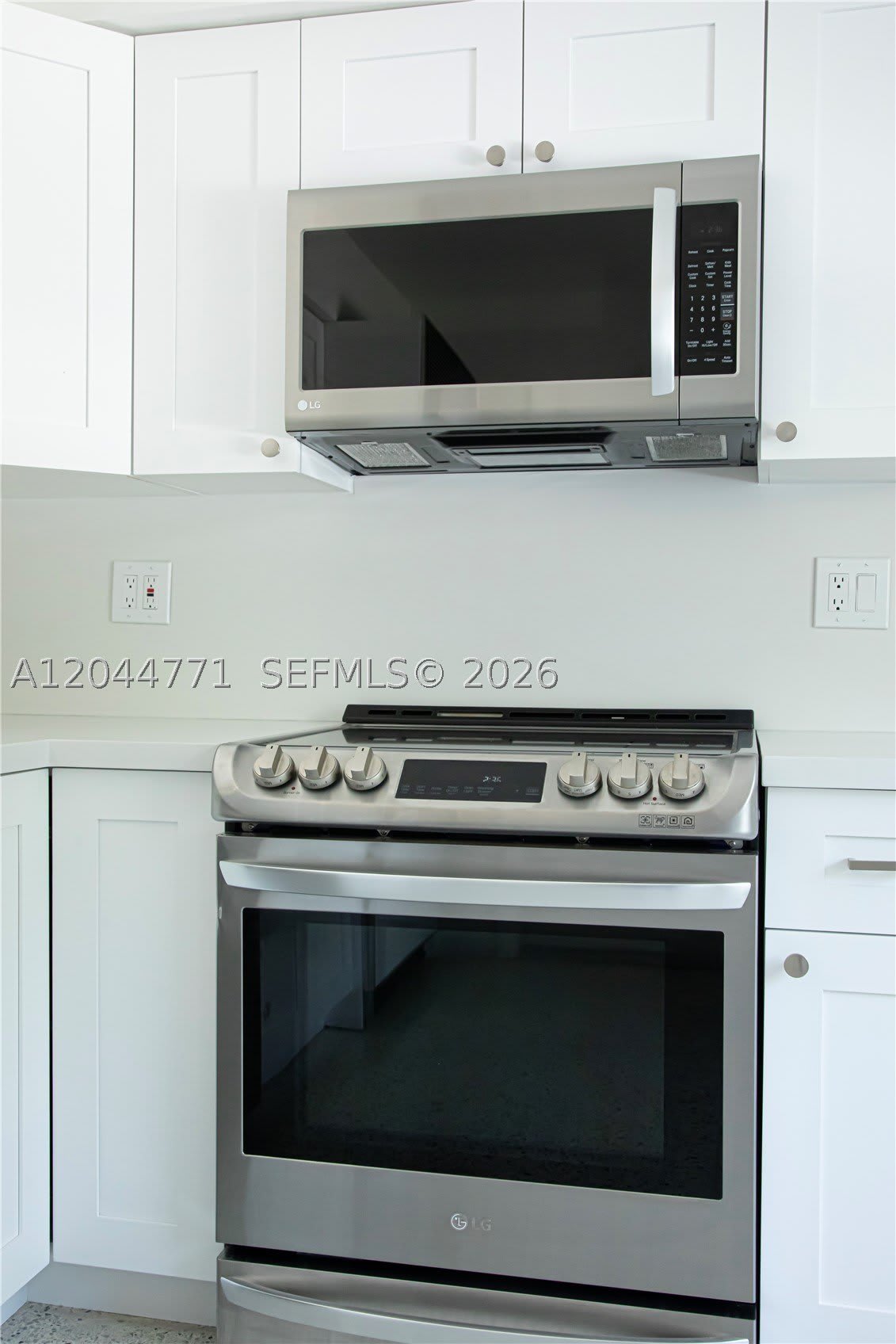1226 SW 30th Ave – photo 3