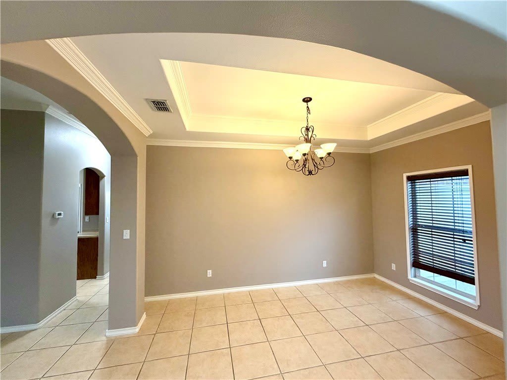 6230 Queen Jane Street – photo 2