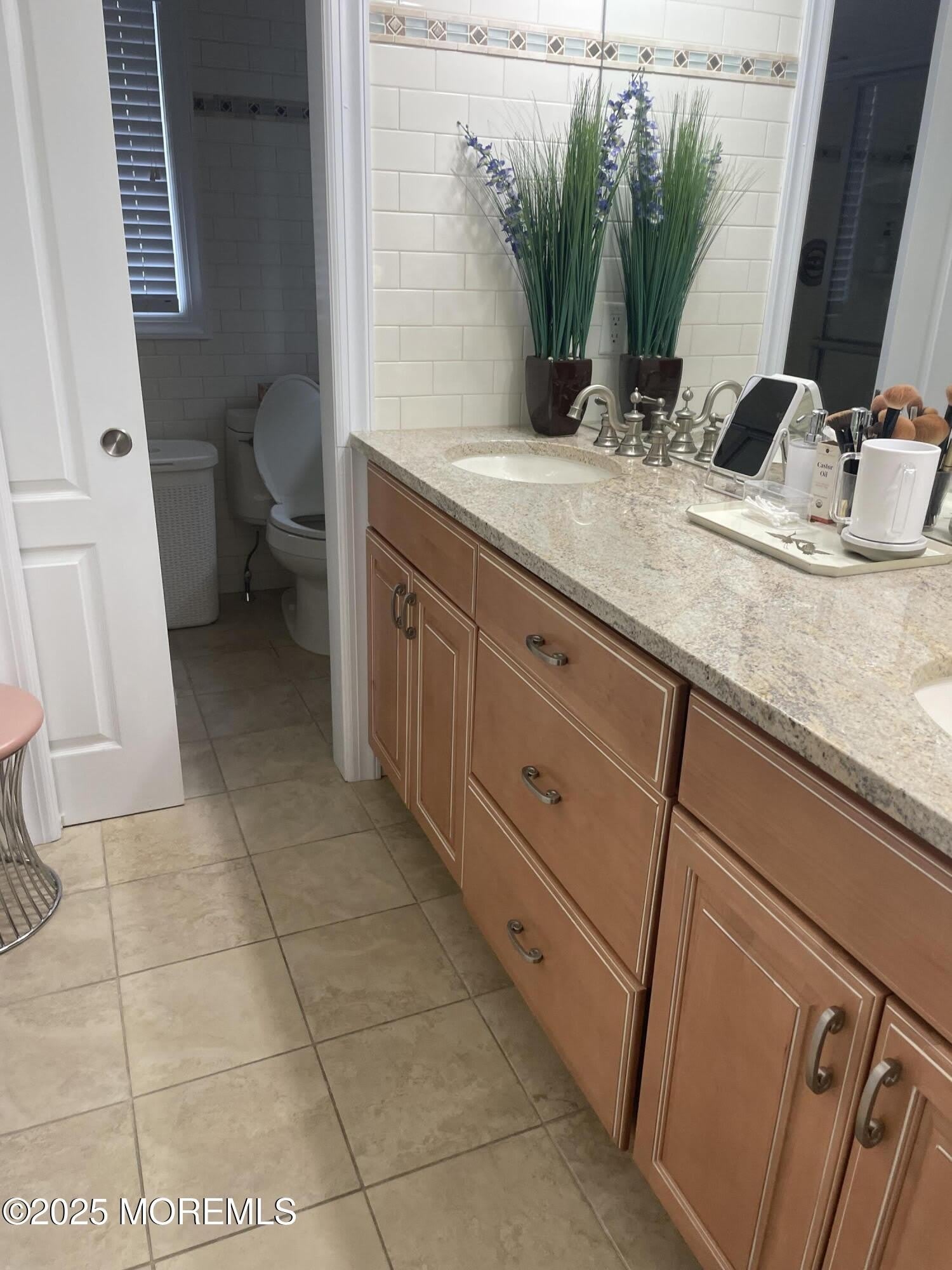 400 Grant Avenue – photo 3