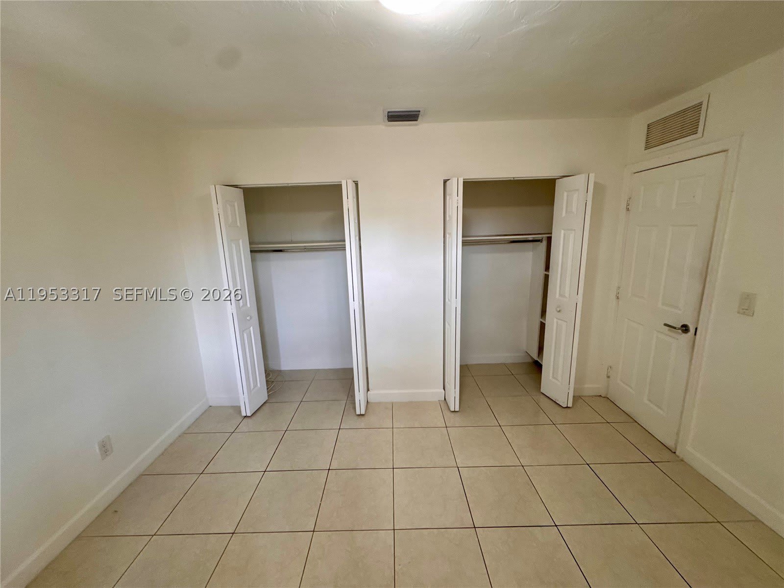 1595 NE 125th St – photo 5